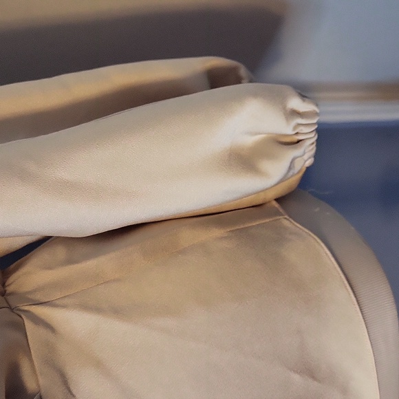 NWT Small Trina Turk Top Split Sleeve Oyster Shimmer Plunging V-Neck Wrap Peplum - Picture 3 of 6